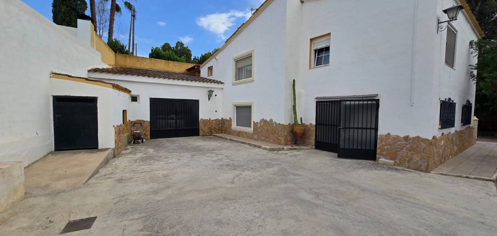 Revente - Detached villa - Sax