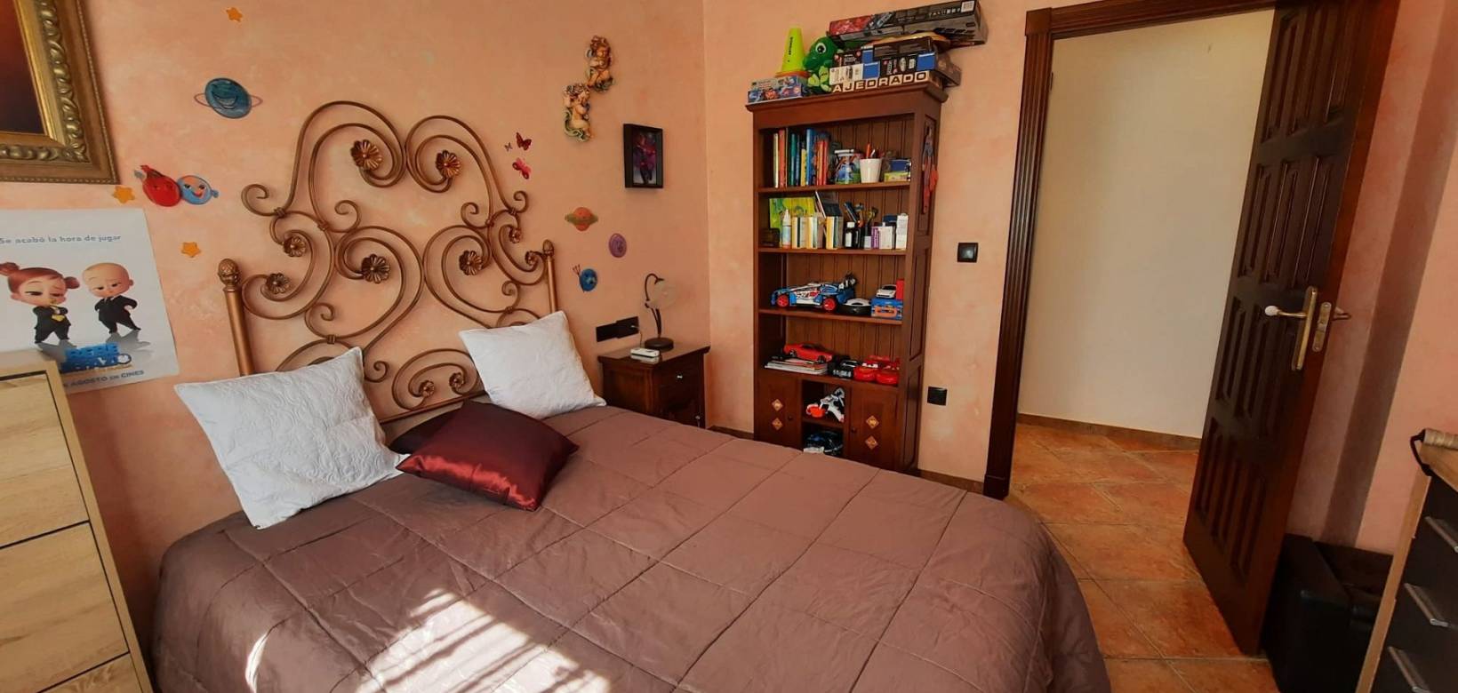 Revente - Detached villa - Sax