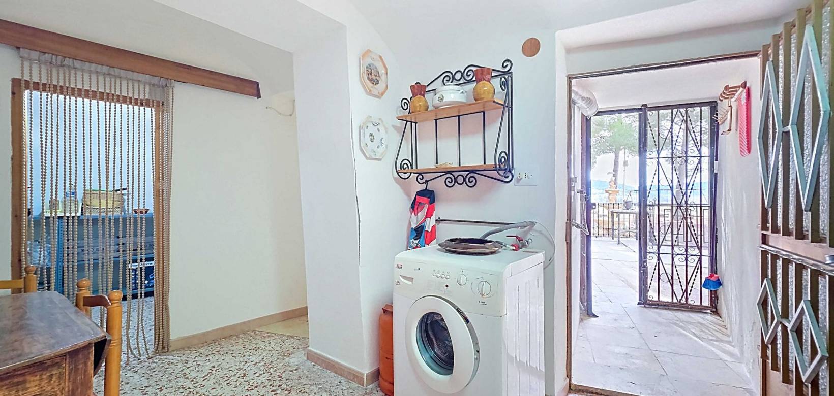 Revente - Grotwoning - Pinoso  - Pinoso