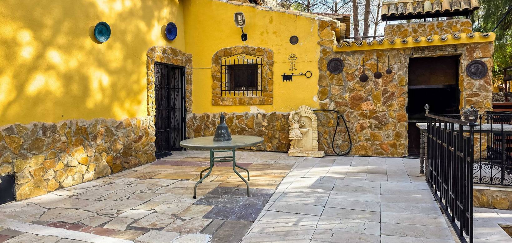 Revente - Grotwoning - Pinoso  - Pinoso