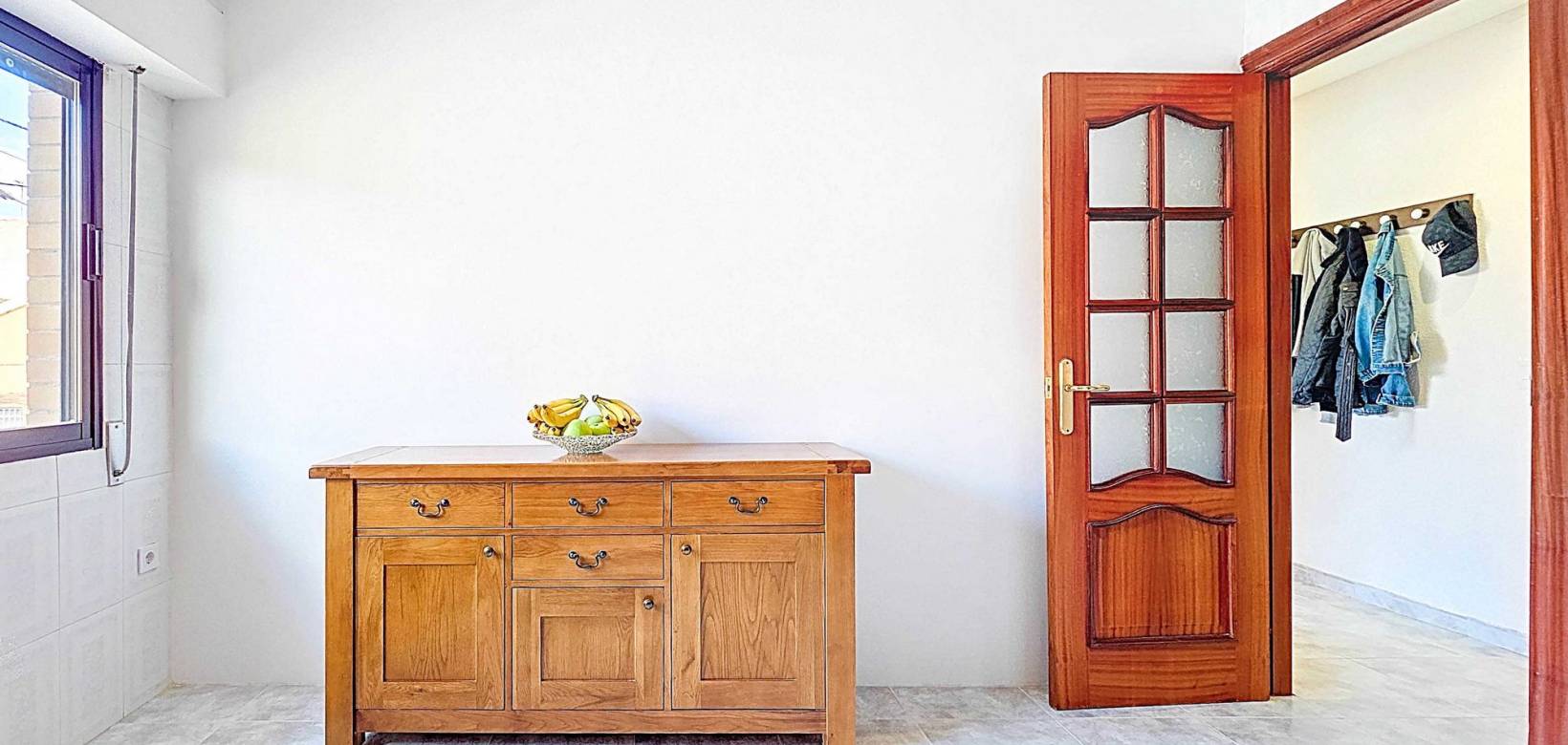 Revente - Herenhuis - Pinoso  - Pinoso