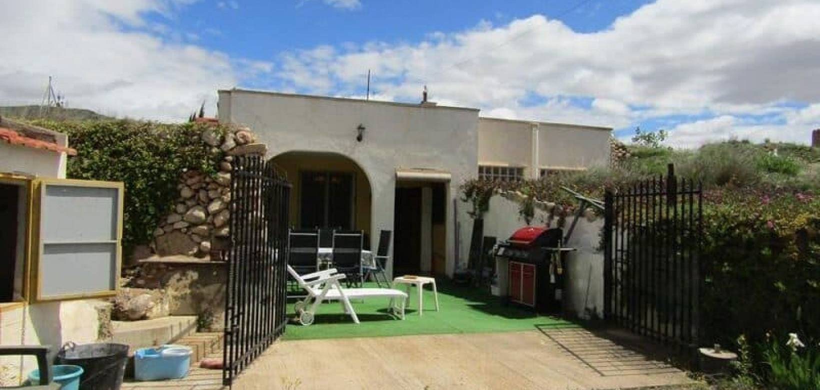 Revente - Maison caverneuse - La Romana