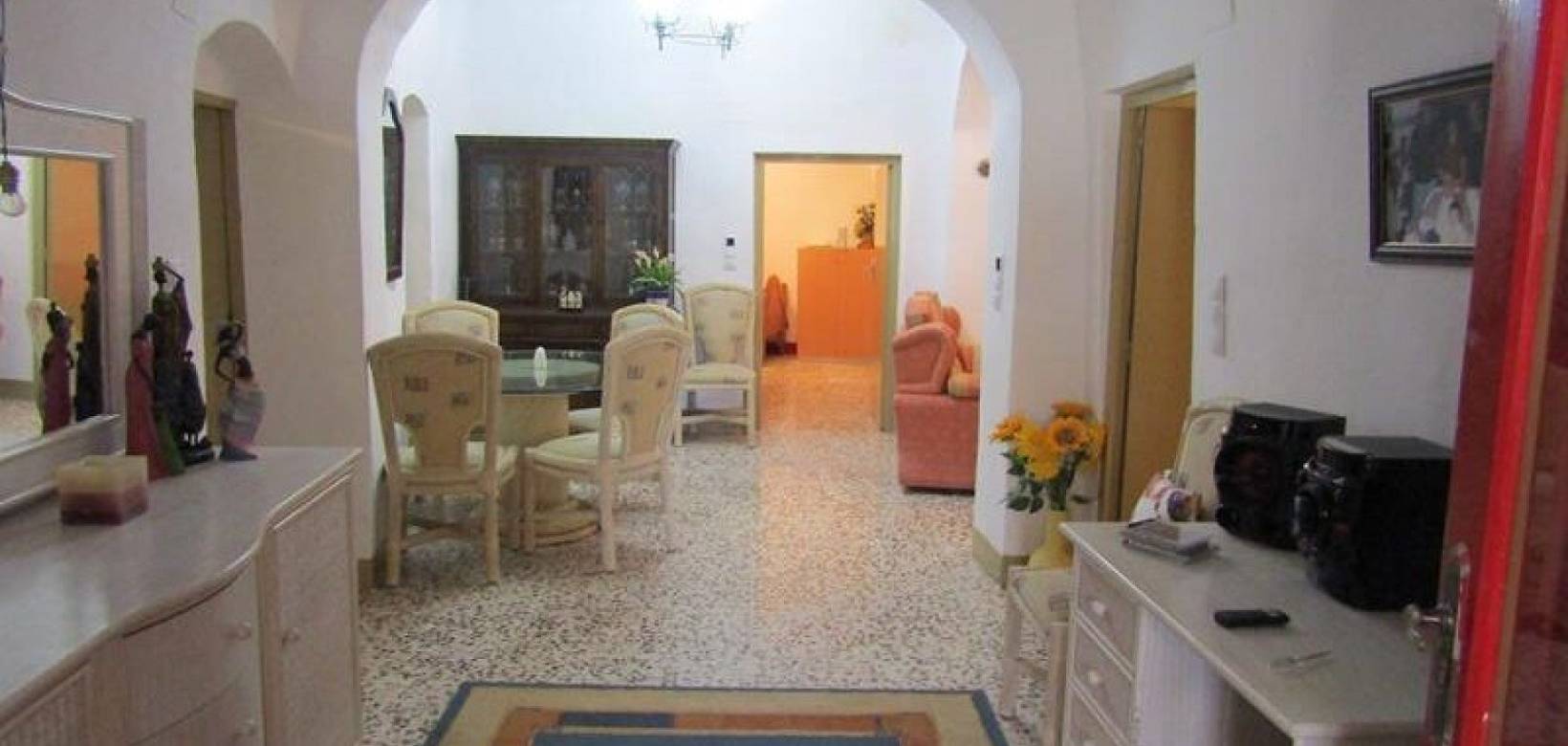 Revente - Maison caverneuse - La Romana