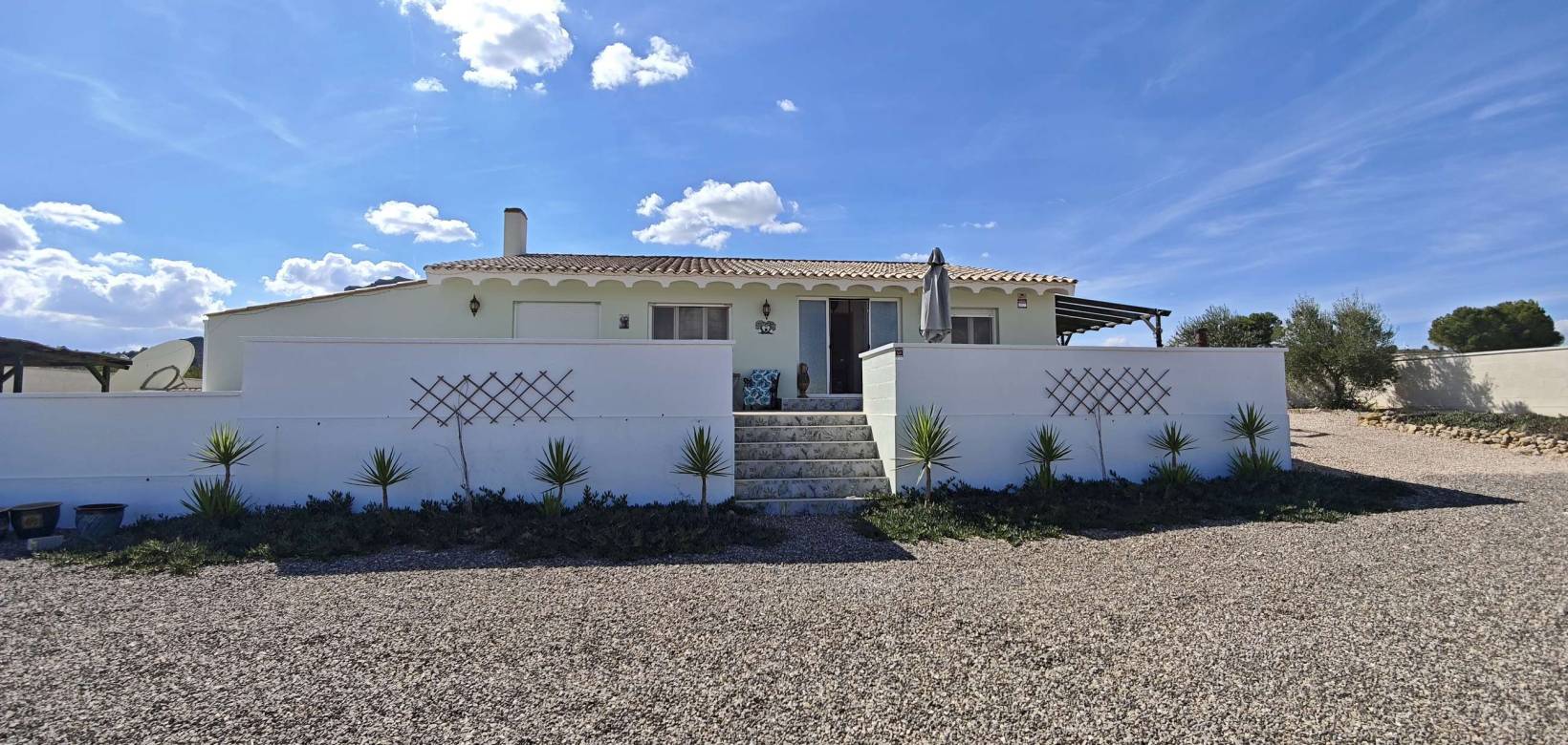 Revente - Maison de campagne - Caudete - Inland