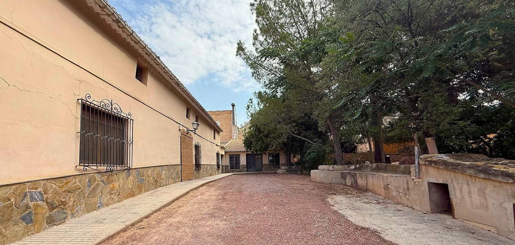 Revente - Maison de campagne - Pinoso  - Encebras