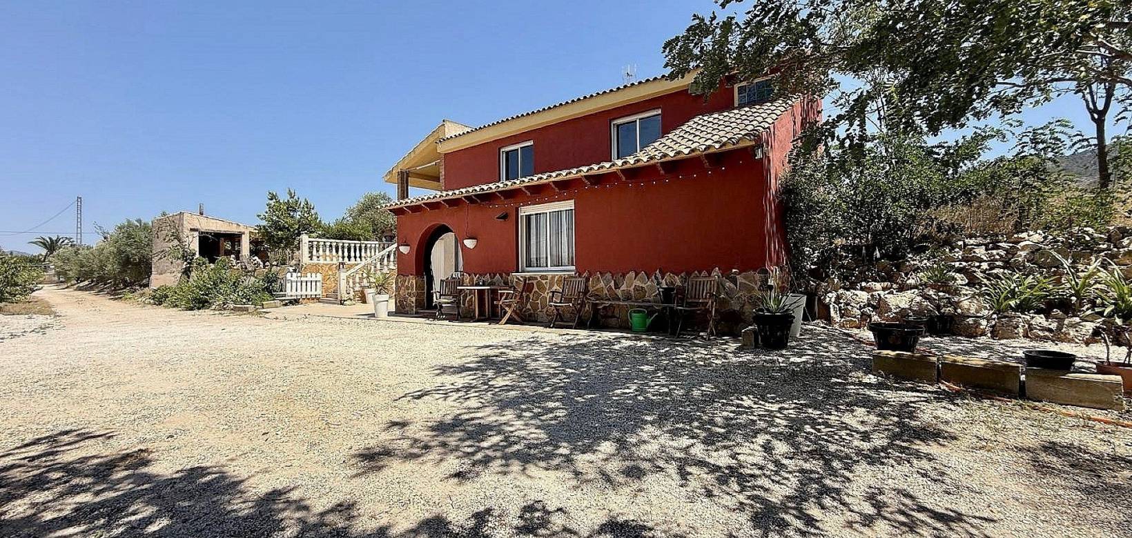 Revente - Maison de campagne - Villena