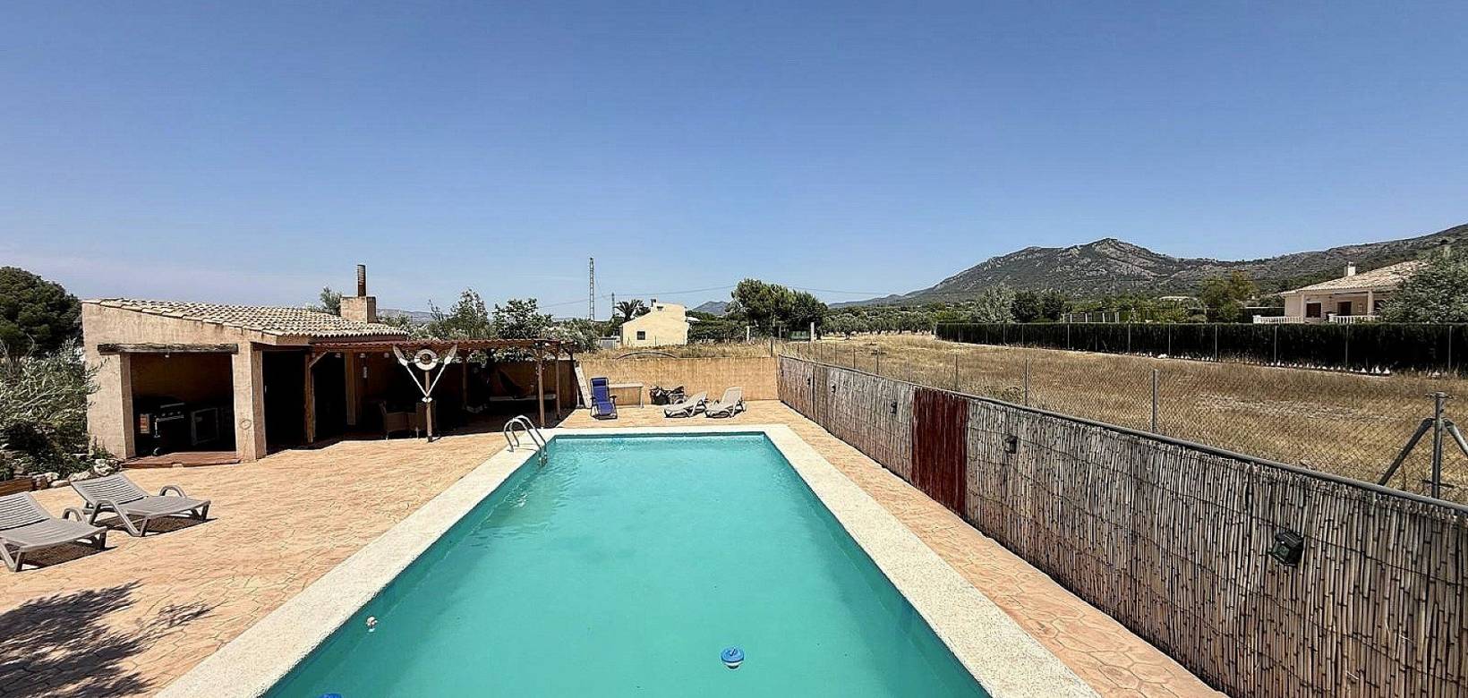 Revente - Maison de campagne - Villena
