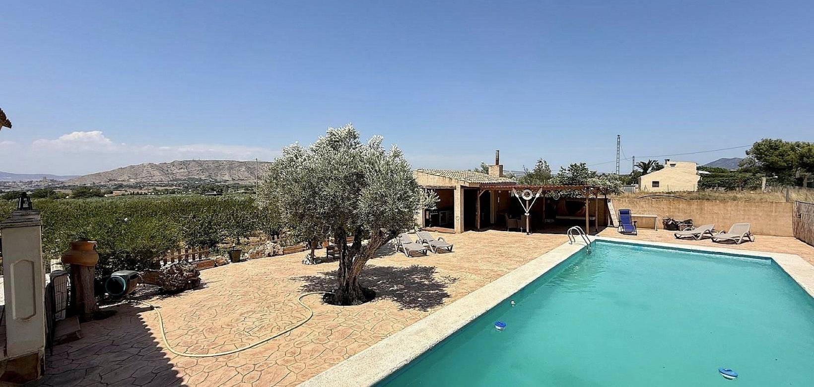 Revente - Maison de campagne - Villena