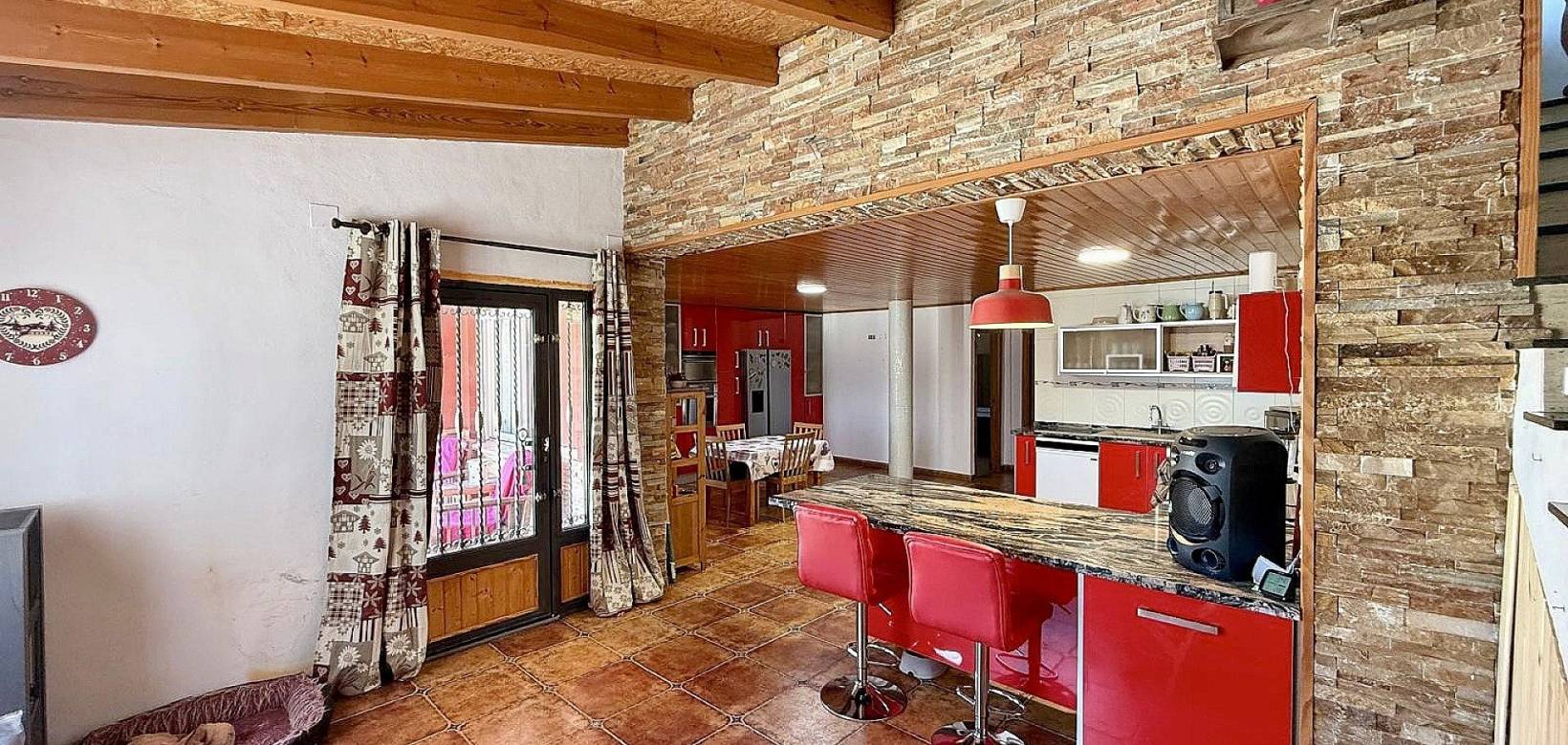 Revente - Maison de campagne - Villena
