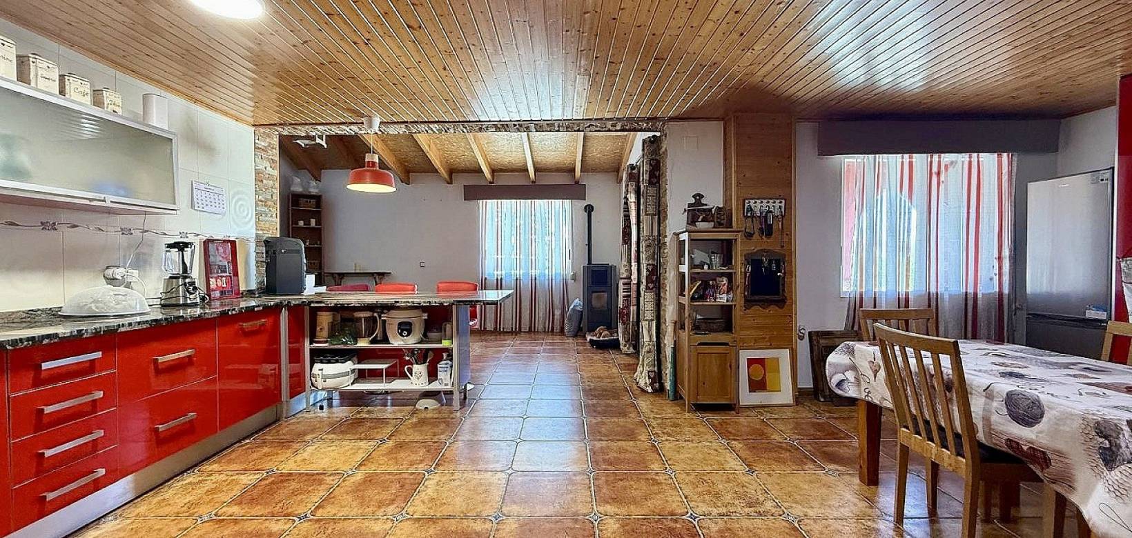 Revente - Maison de campagne - Villena