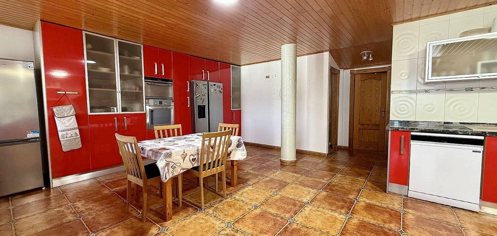 Revente - Maison de campagne - Villena