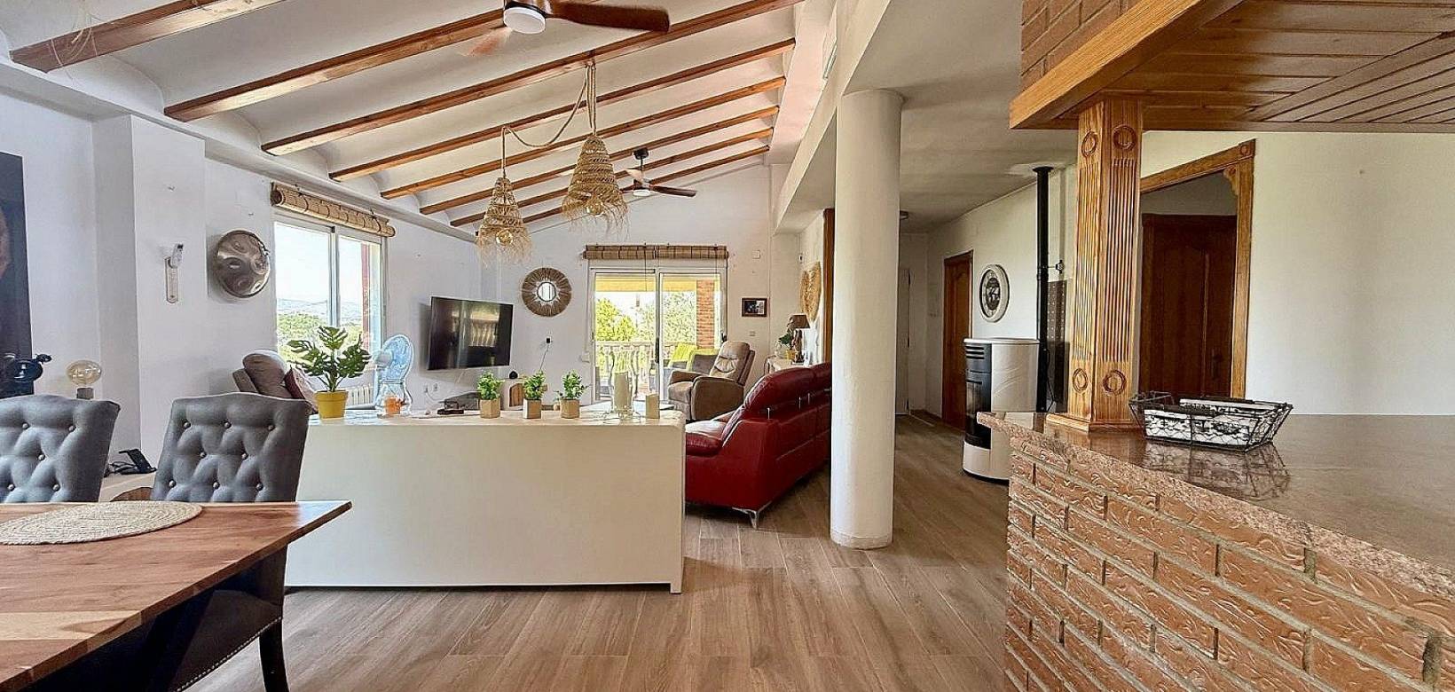 Revente - Maison de campagne - Villena