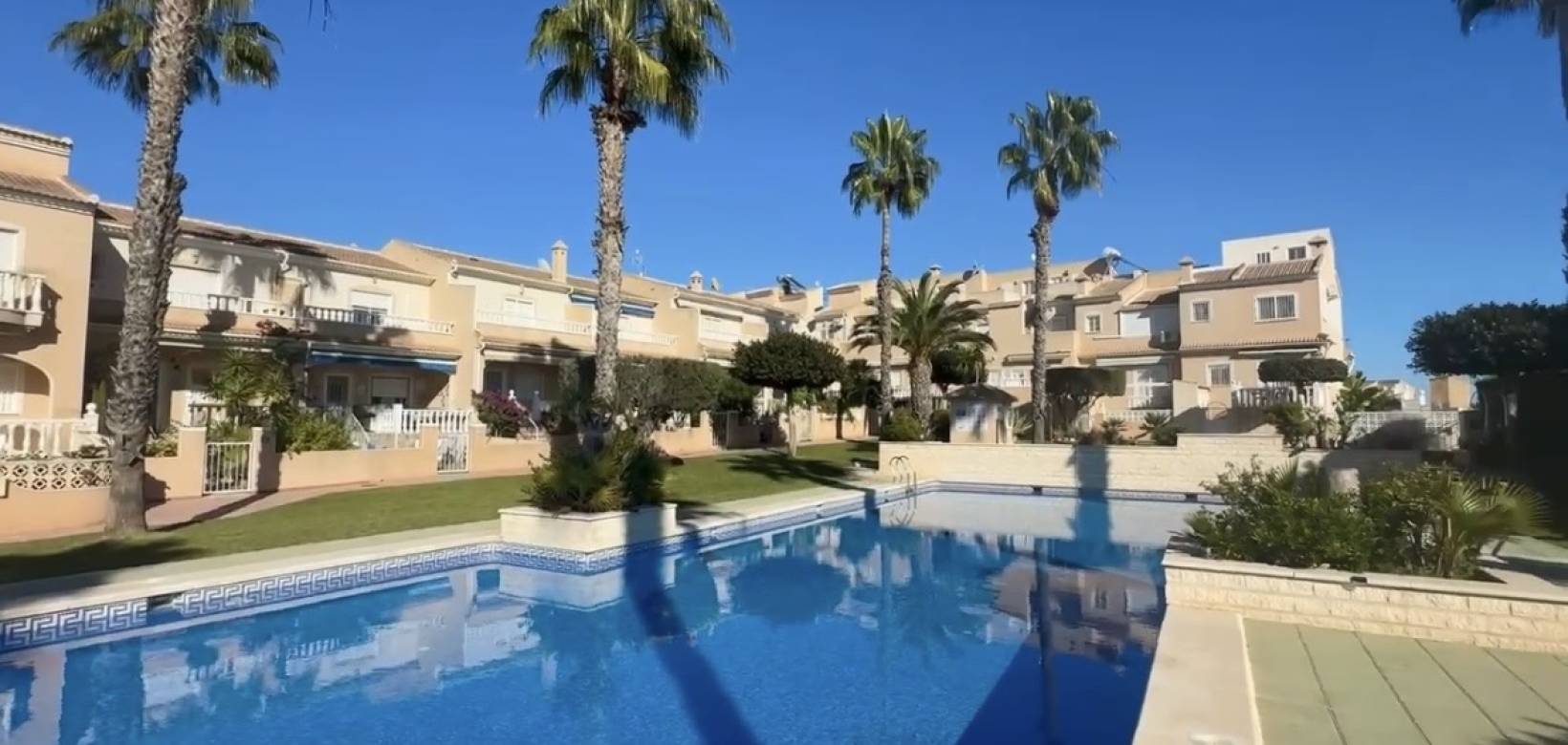 Revente - Townhouse - Ciudad Quesada - Doña Pepa