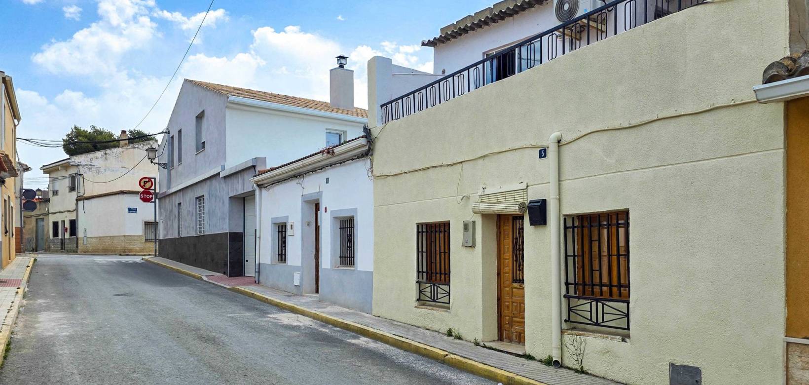 Revente - Townhouse - Pinoso  - Pinoso