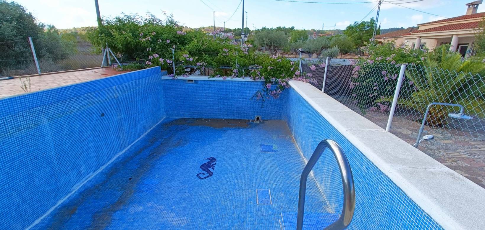 Revente - Villa - Barbarroja