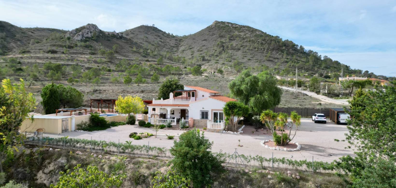 Revente - Villa - Detached - Hondón de los Frailes