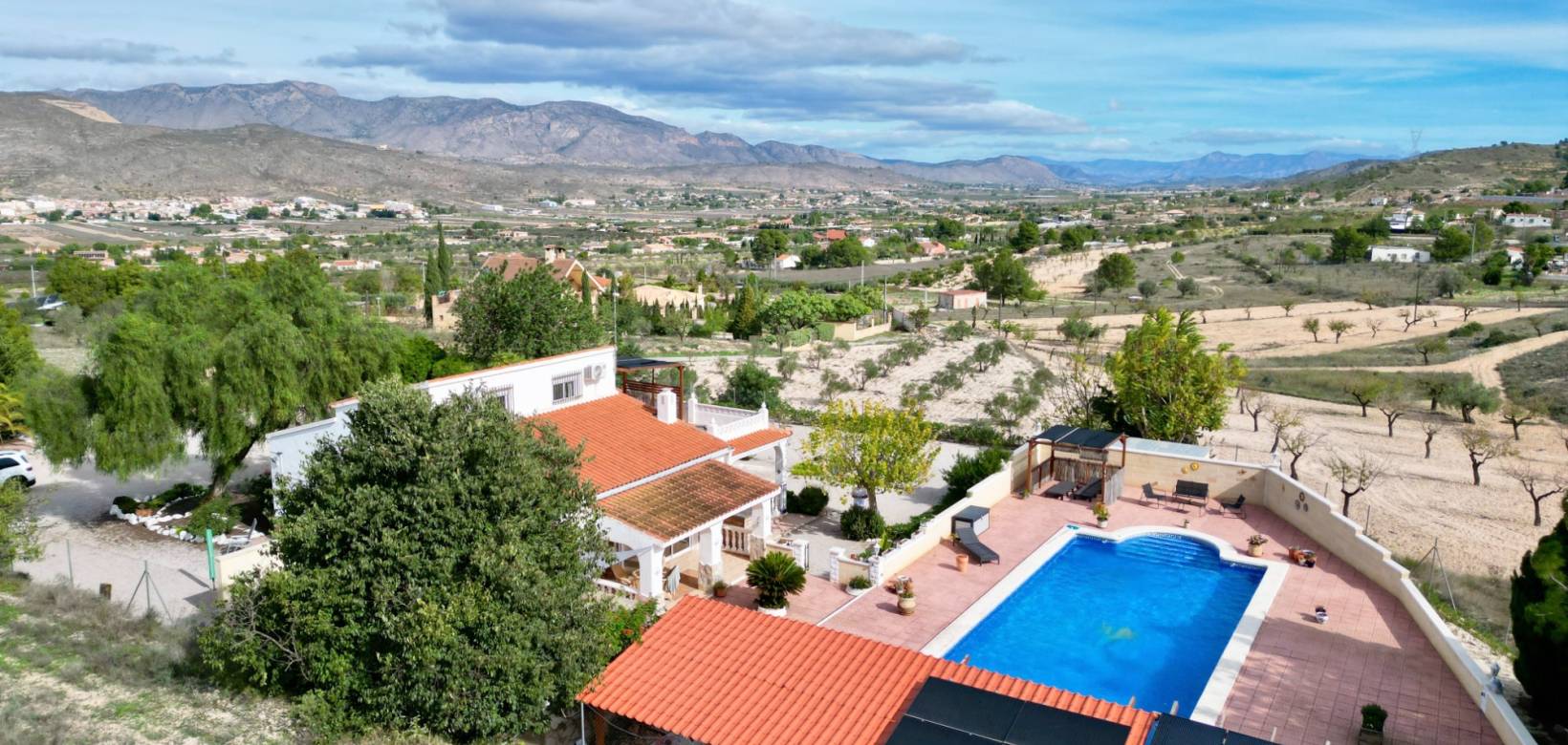 Revente - Villa - Detached - Hondón de los Frailes