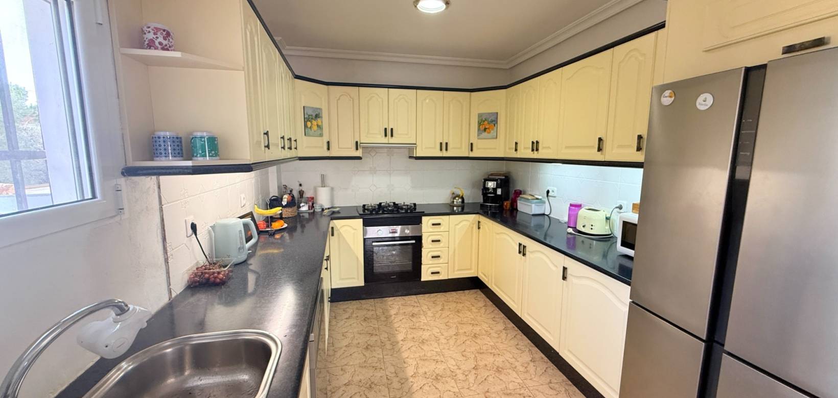 Revente - Villa - Detached - Hondón de los Frailes