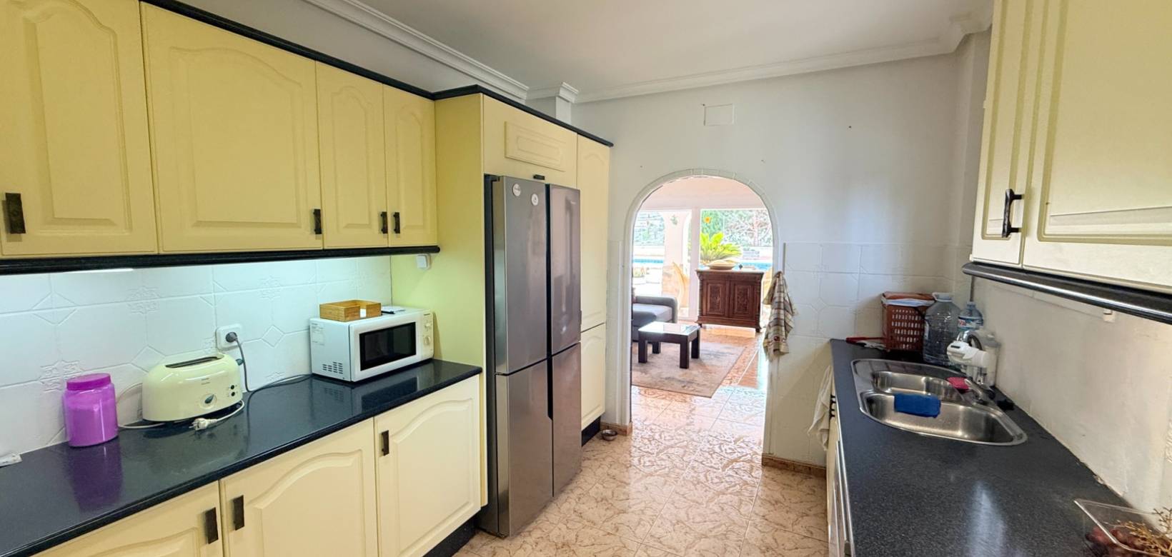 Revente - Villa - Detached - Hondón de los Frailes