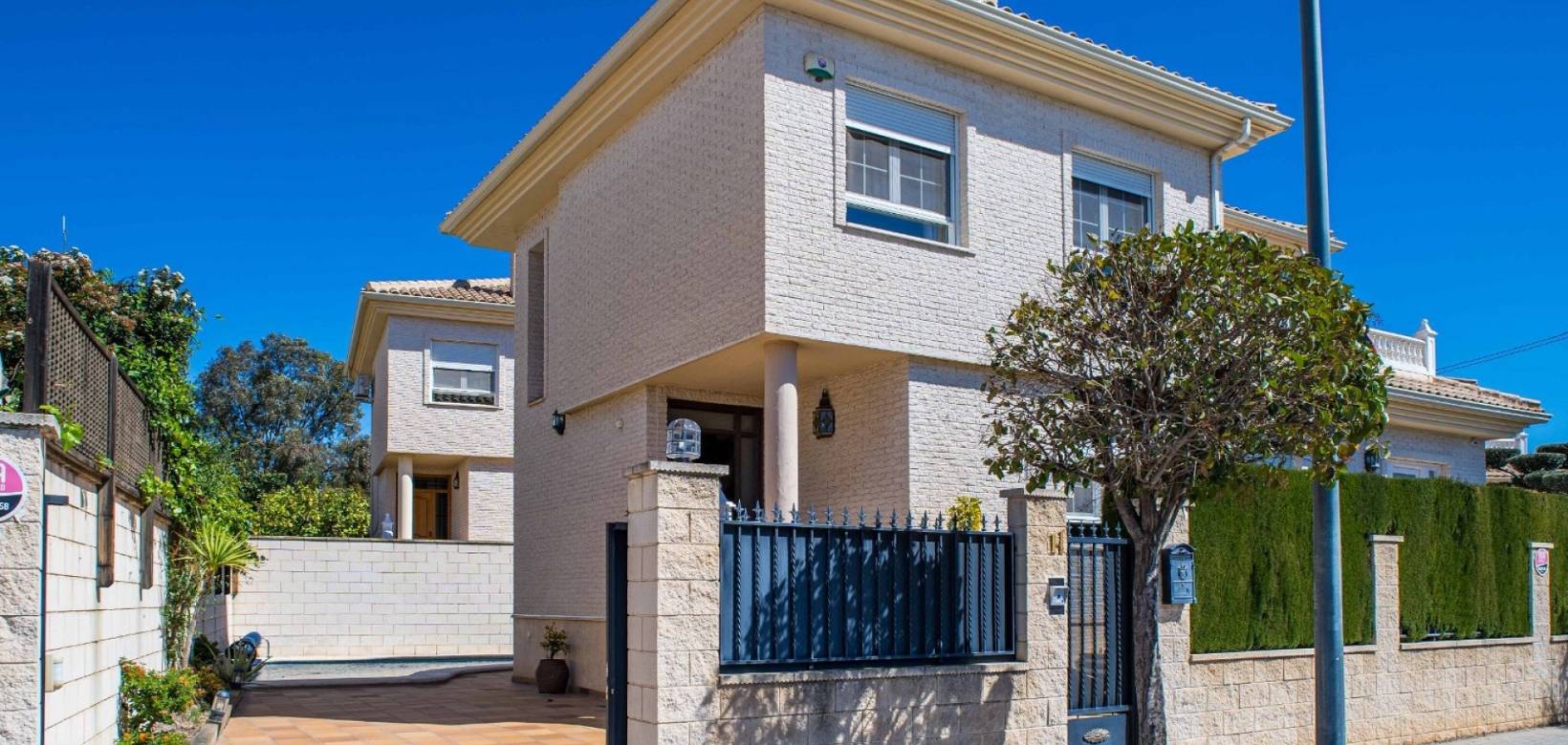 Revente - Villa - Elda