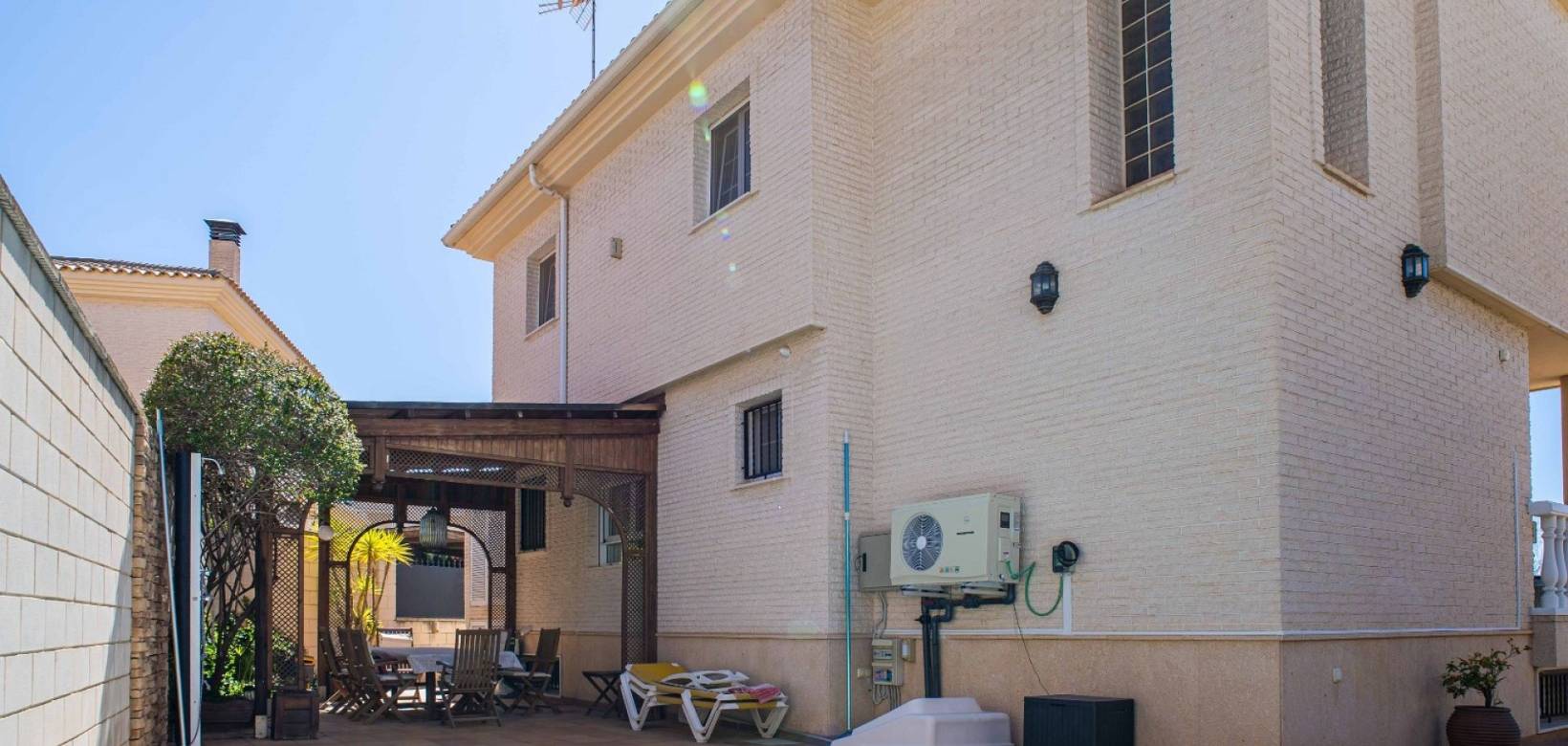 Revente - Villa - Elda