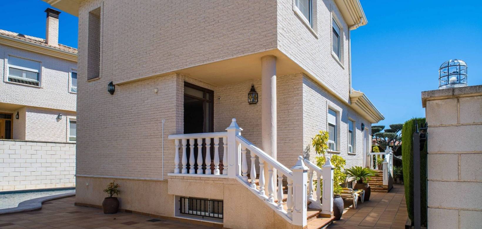 Revente - Villa - Elda