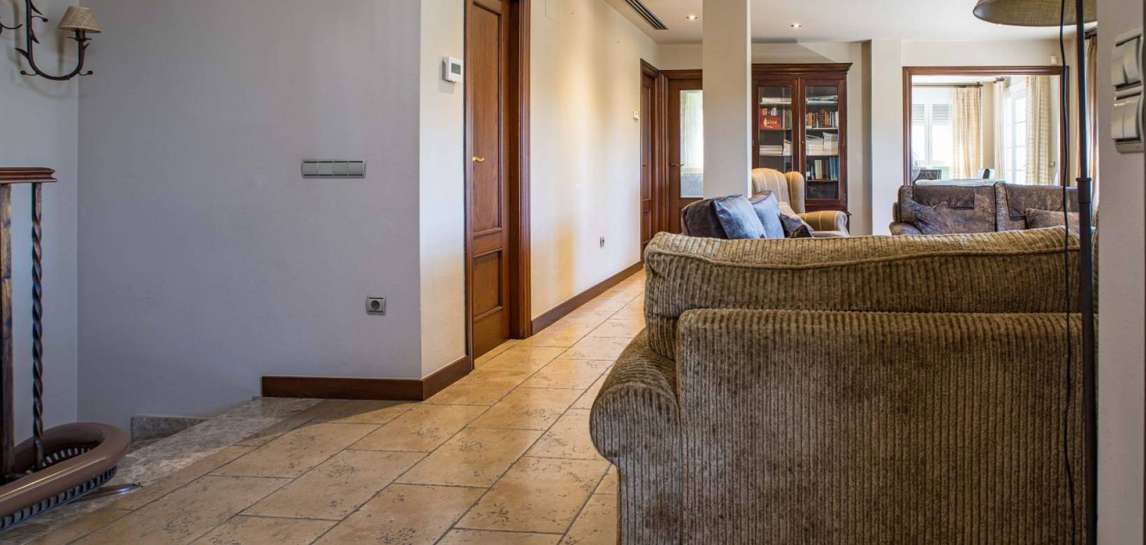 Revente - Villa - Elda