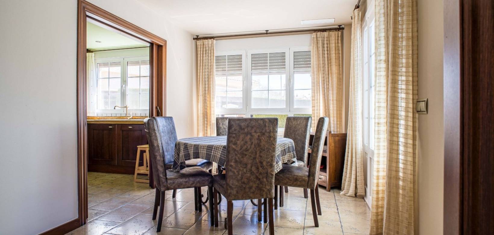 Revente - Villa - Elda