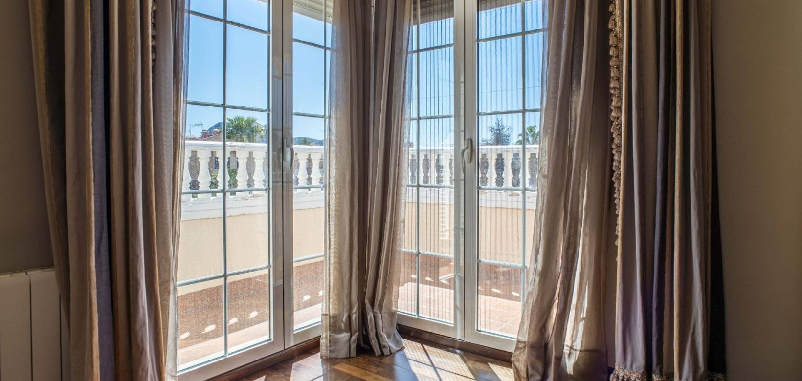 Revente - Villa - Elda