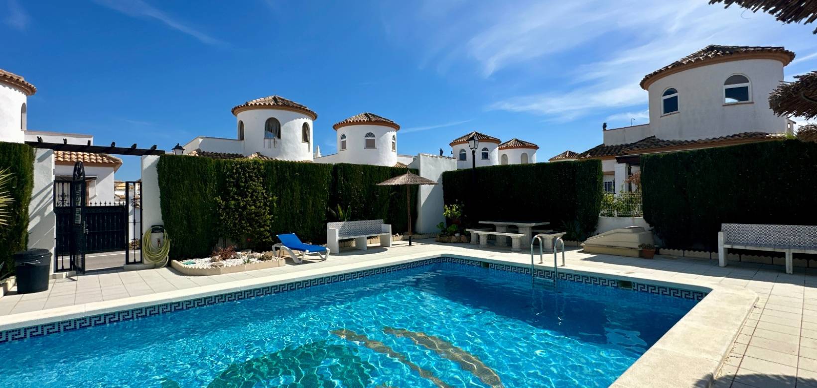 Revente - Villa - Guardamar del Segura - El Raso