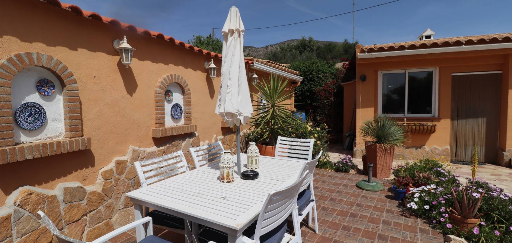 Revente - Villa - Hondón de las Nieves - La Canalosa