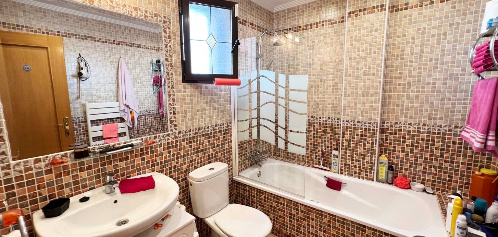 Revente - Villa - Hondón de las Nieves