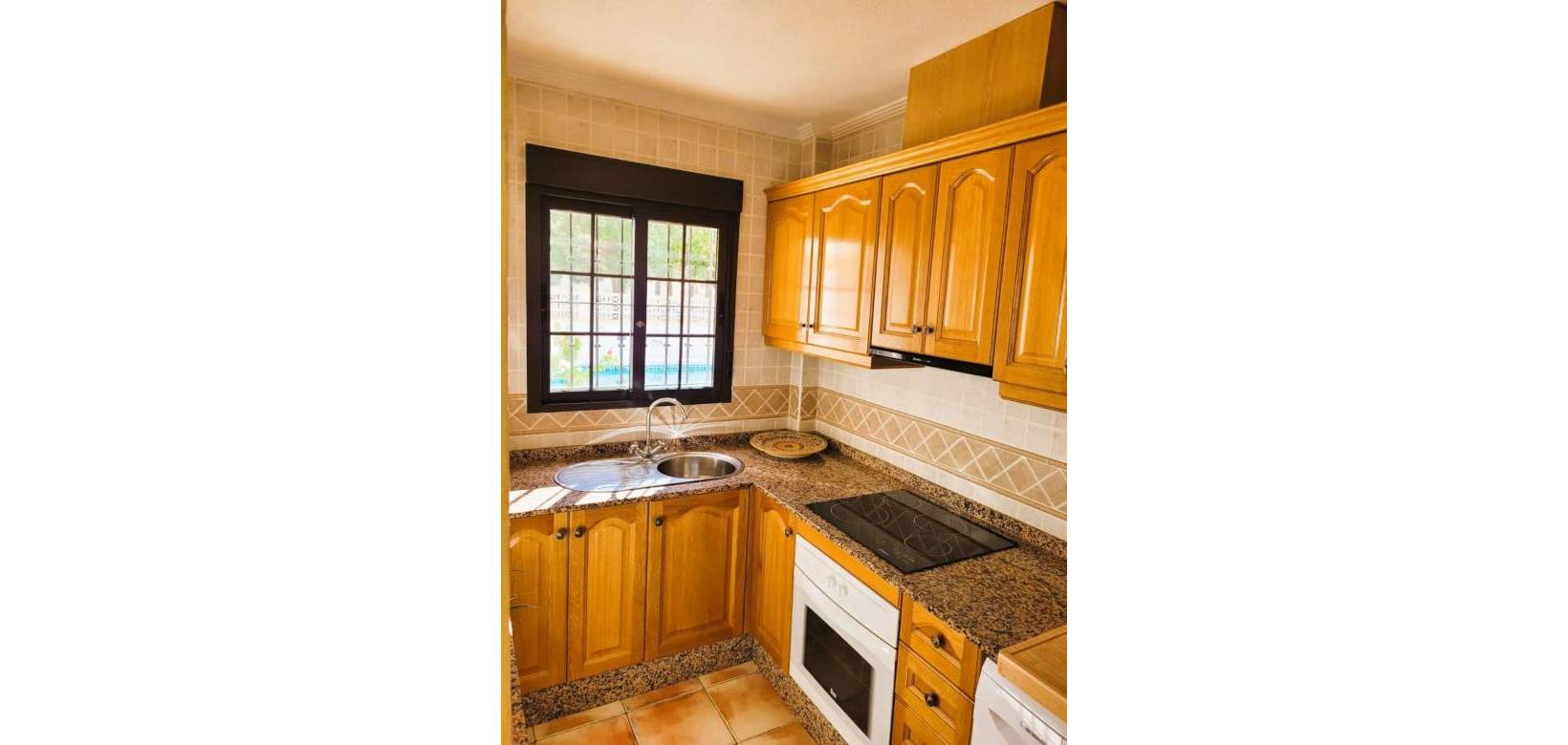 Revente - Villa - Hondón de las Nieves