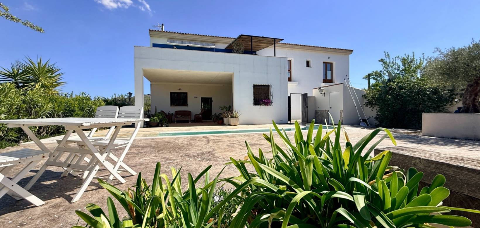 Revente - Villa - Hondón de las Nieves