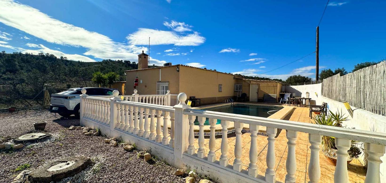 Revente - Villa - Hondón de las Nieves