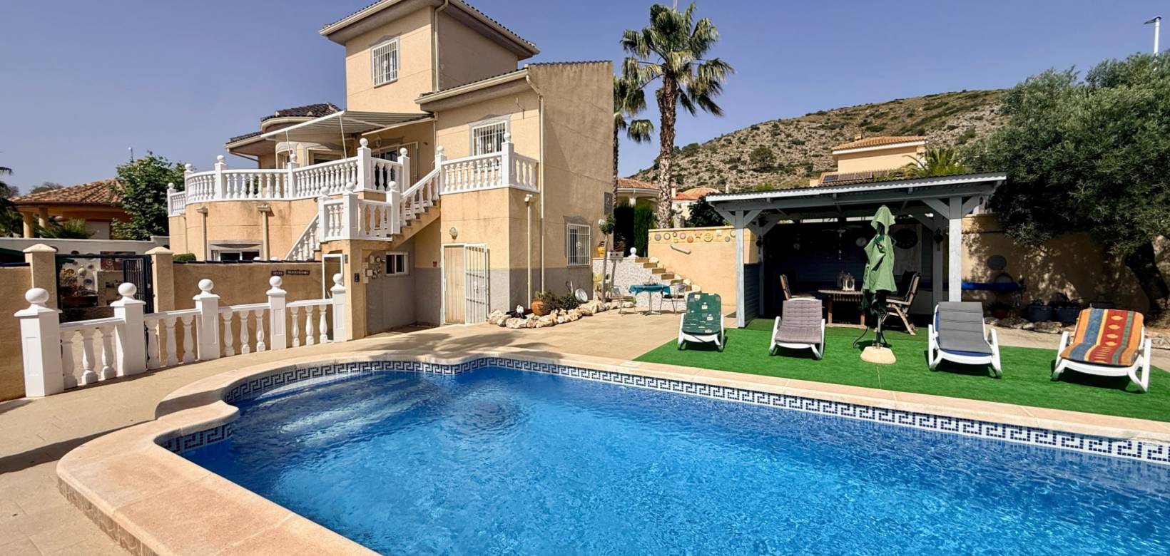 Revente - Villa - Hondón de las Nieves
