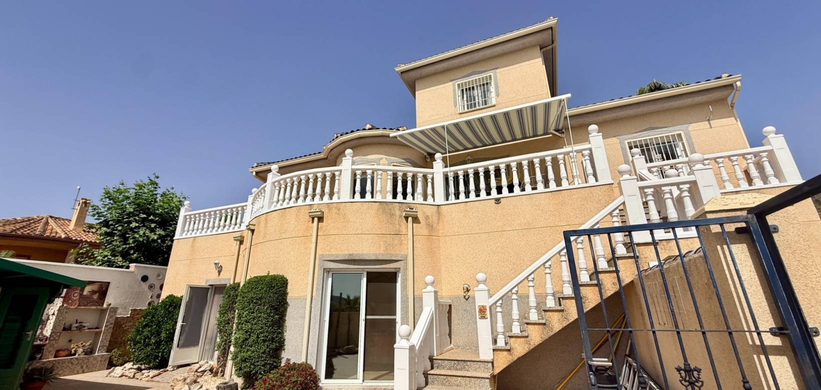 Revente - Villa - Hondón de las Nieves