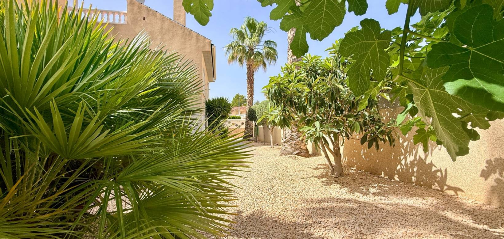 Revente - Villa - Hondón de las Nieves