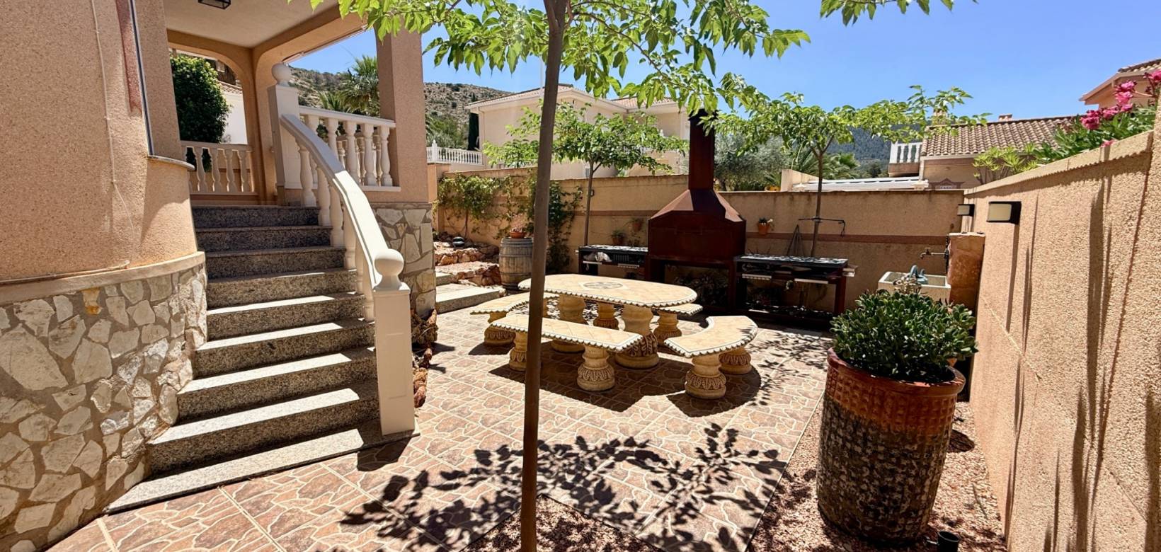 Revente - Villa - Hondón de las Nieves