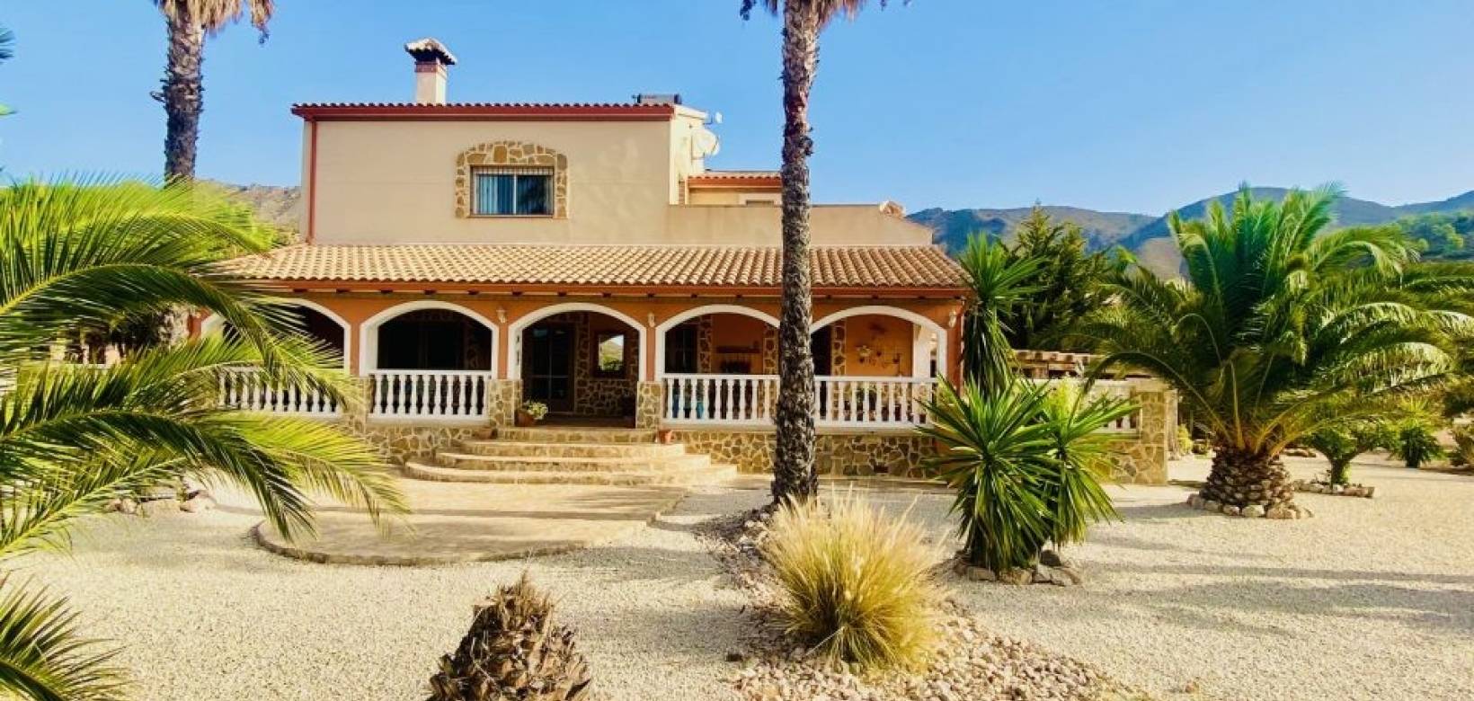 Revente - Villa - Hondón de las Nieves