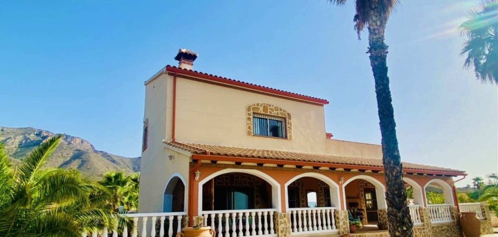 Revente - Villa - Hondón de las Nieves