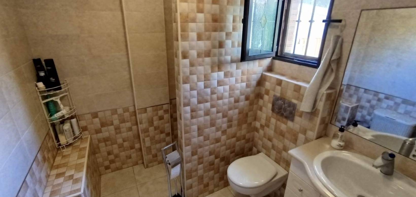 Revente - Villa - Hondón de las Nieves