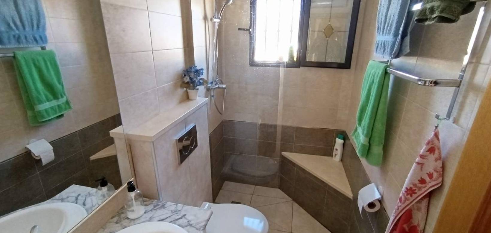 Revente - Villa - Hondón de las Nieves