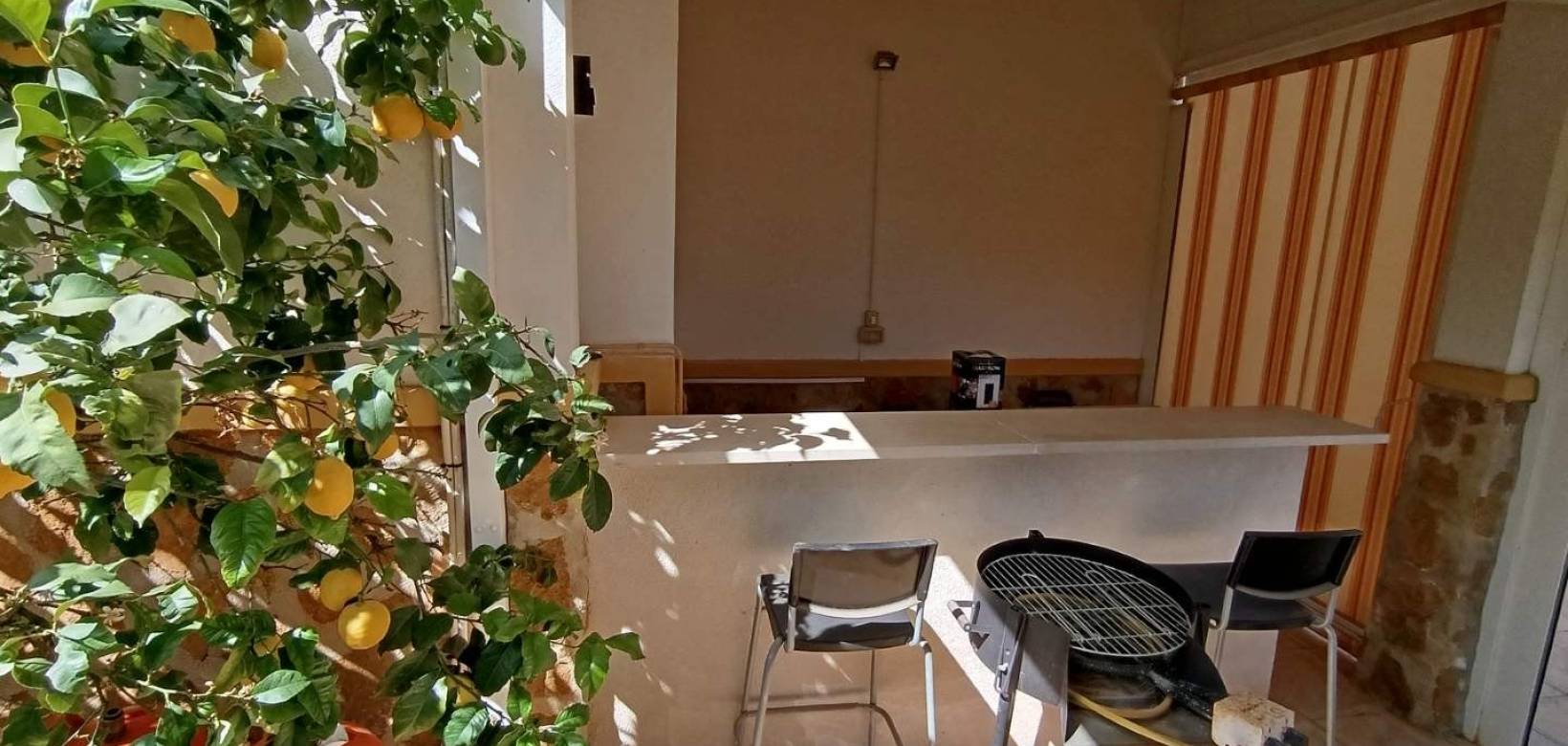 Revente - Villa - Hondón de las Nieves