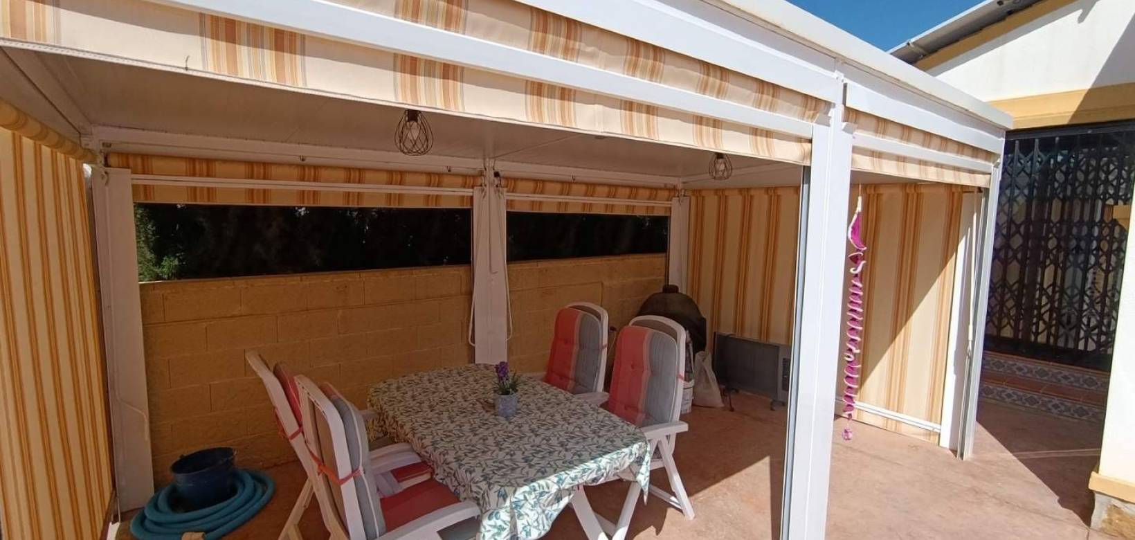 Revente - Villa - Hondón de las Nieves