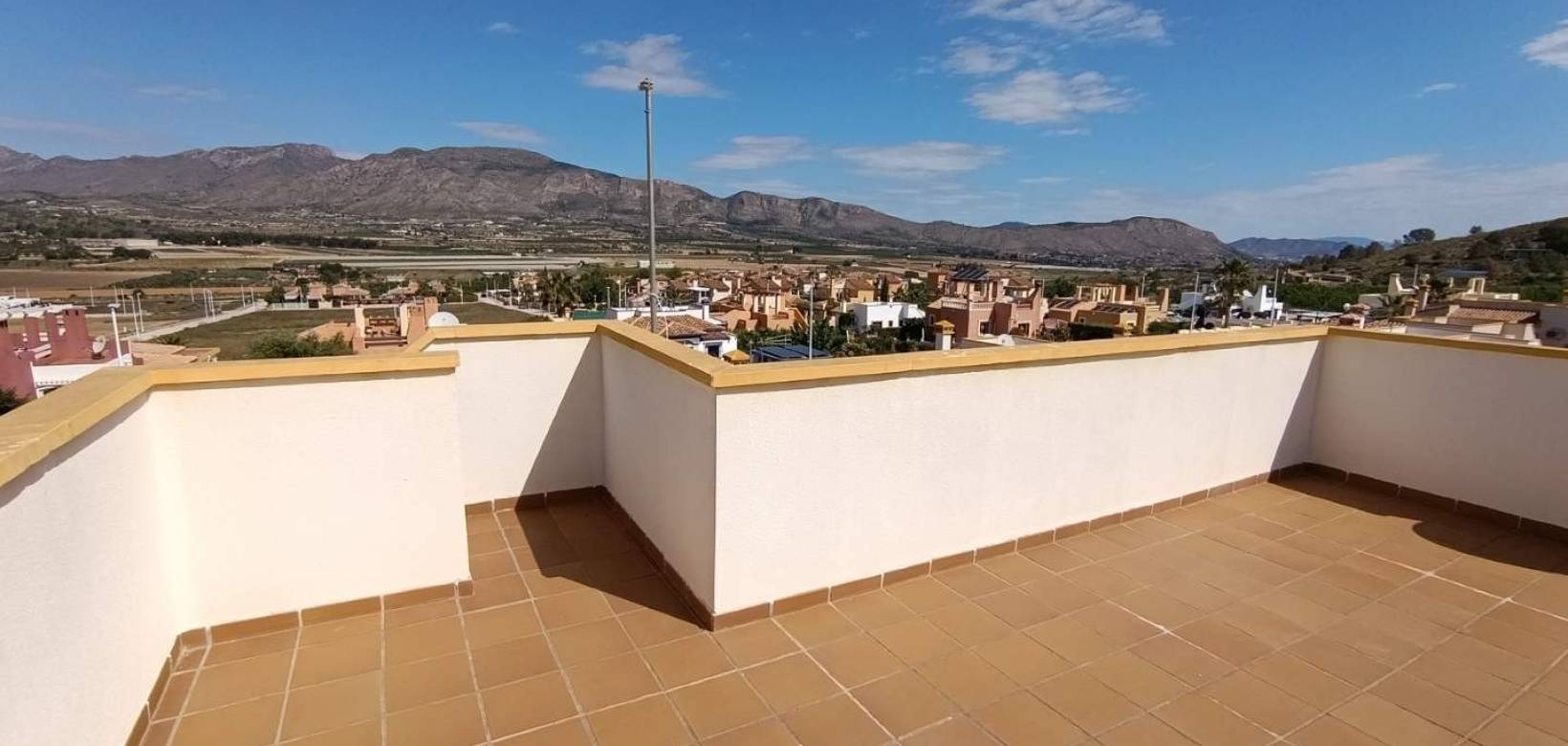 Revente - Villa - Hondón de las Nieves