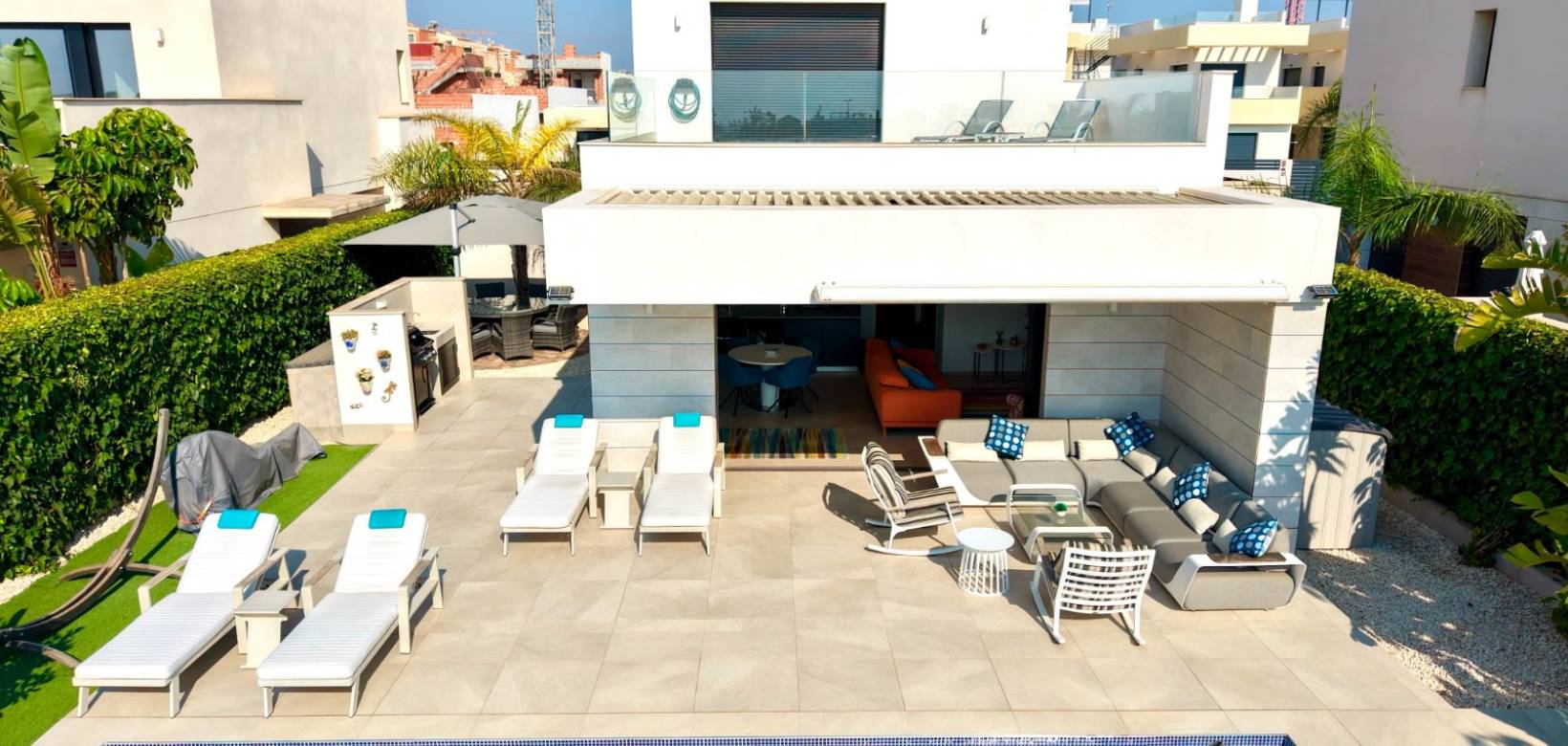 Revente - Villa - Los Montesinos - Los Montesinos - Urb. La Herrada