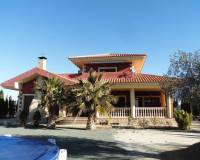 Revente - Villa - Pinoso  - Pinoso