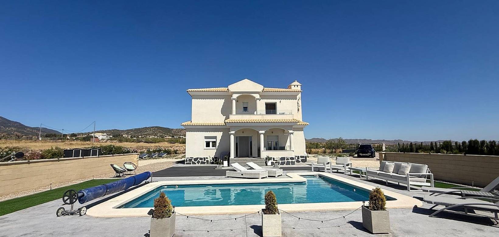 Revente - Villa - Pinoso  - Pinoso