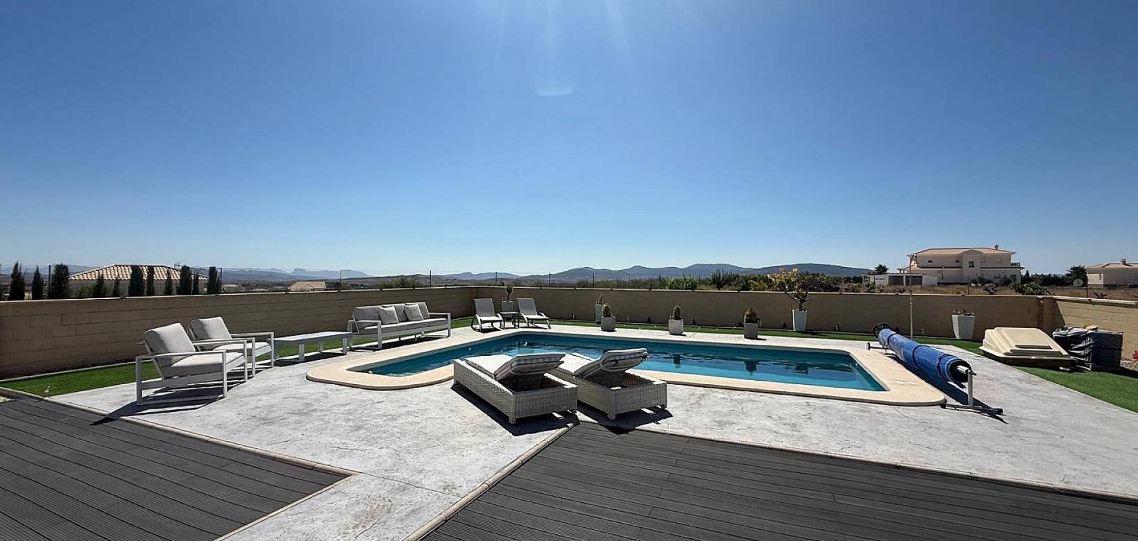 Revente - Villa - Pinoso  - Pinoso